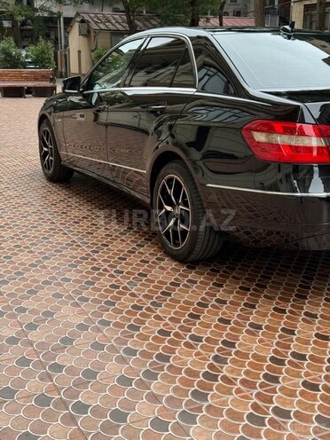 Mercedes E 220 d 2011, 286,000 km - 2.2 l - Bakı