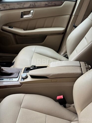 Mercedes E 220 d 2011, 286,000 km - 2.2 l - Bakı