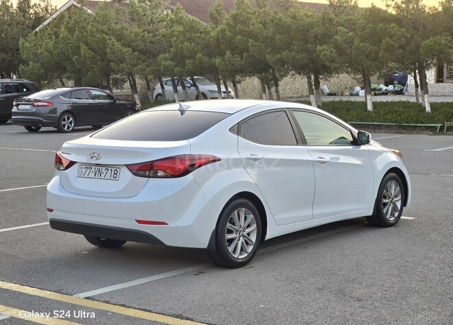Hyundai Elantra 2015, 164,000 km - 1.8 l - Bakı