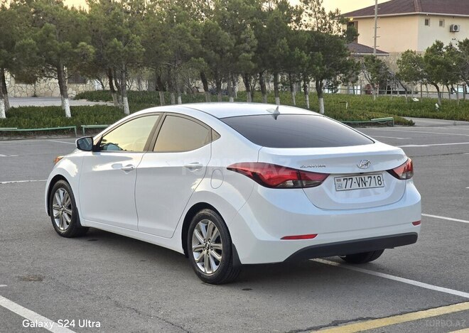 Hyundai Elantra 2015, 164,000 km - 1.8 l - Bakı