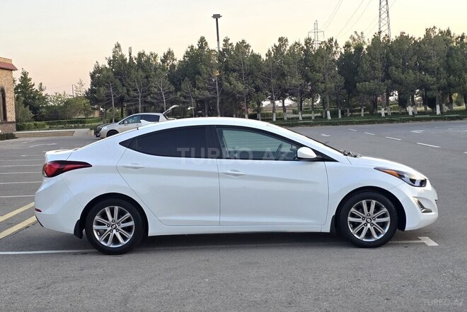 Hyundai Elantra 2015, 164,000 km - 1.8 l - Bakı