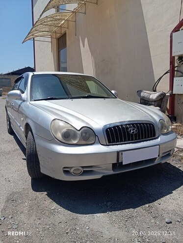 Hyundai Sonata-2