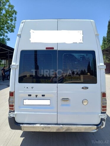 Ford Transit-2