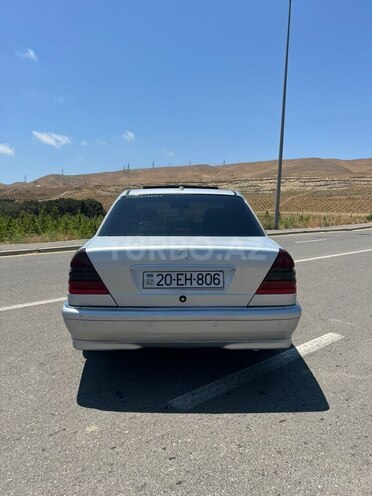 Mercedes C 230 2000, 235,566 km - 2.3 л - Bakı