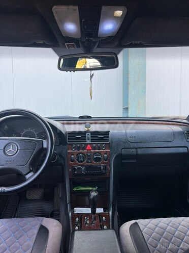 Mercedes C 230 2000, 235,566 km - 2.3 л - Bakı
