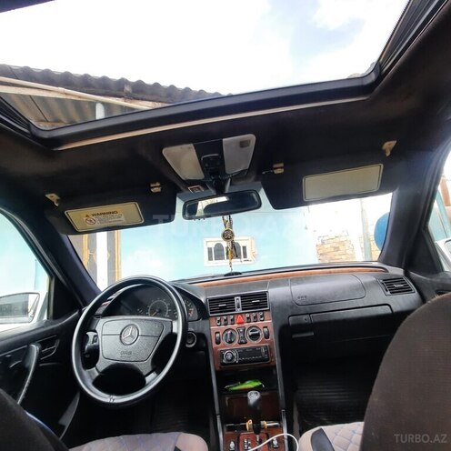 Mercedes C 230 2000, 235,566 km - 2.3 л - Bakı
