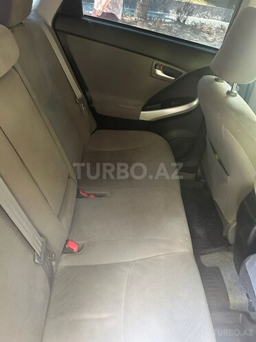 Toyota Prius 2015, 121,000 km - 1.8 л - Bakı