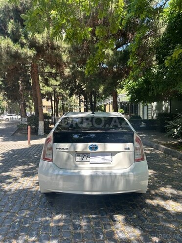Toyota Prius 2015, 121,000 km - 1.8 л - Bakı