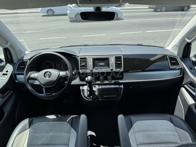 Volkswagen Multivan-20