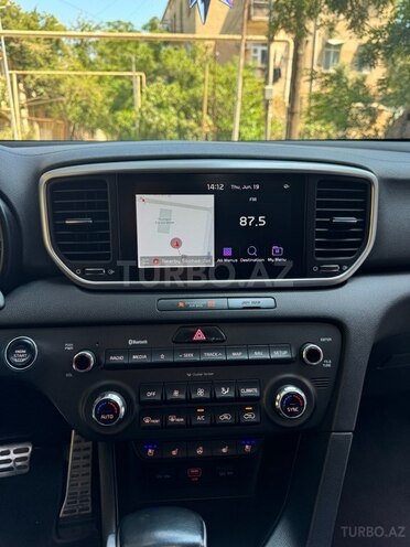 Kia Sportage 2018, 89,900 km - 2.0 l - Bakı