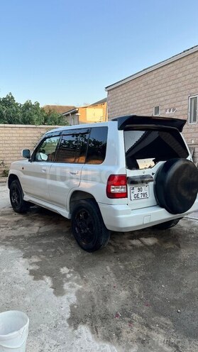 Mitsubishi Pajero io 2000, 345,000 km - 1.8 l - Bakı