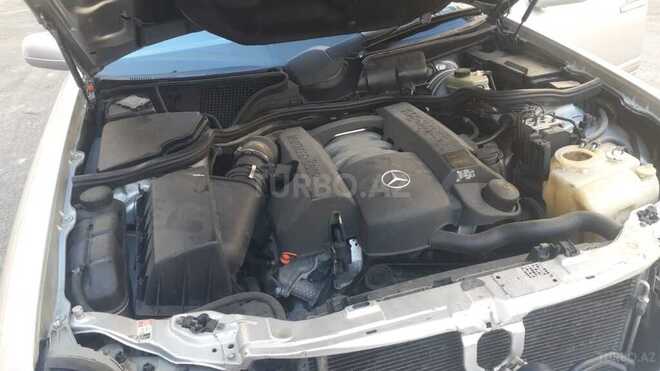Mercedes E 280 2000, 285,148 km - 2.8 л - Bakı