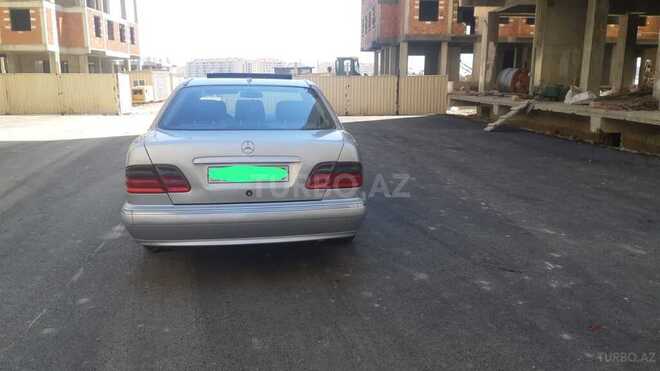 Mercedes E 280 2000, 285,148 km - 2.8 л - Bakı