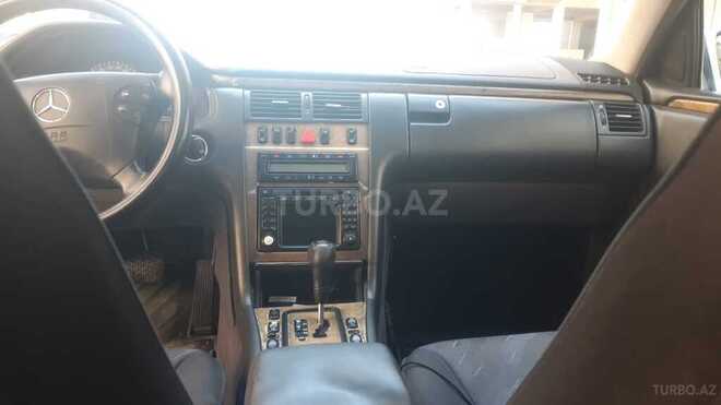 Mercedes E 280 2000, 285,148 km - 2.8 л - Bakı
