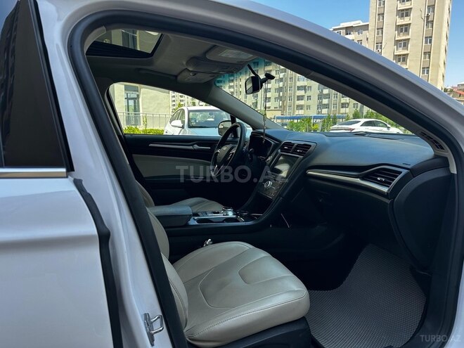 Ford Fusion (North America) 2017, 180,000 km - 2.0 л - Bakı