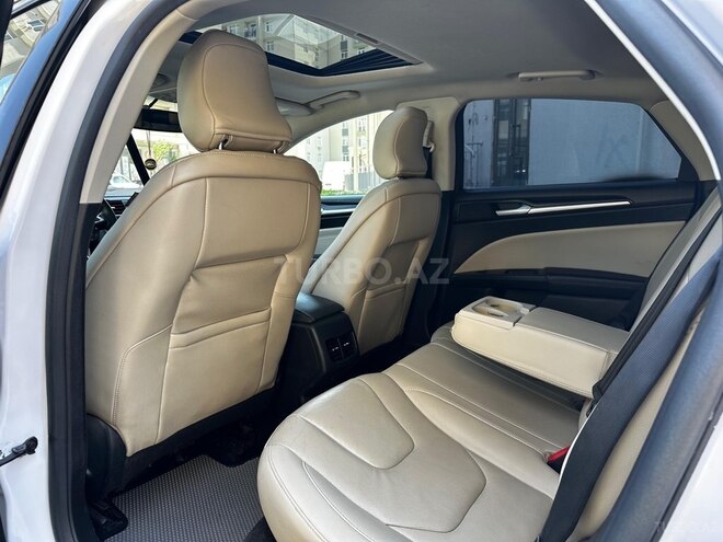 Ford Fusion (North America) 2017, 180,000 km - 2.0 л - Bakı