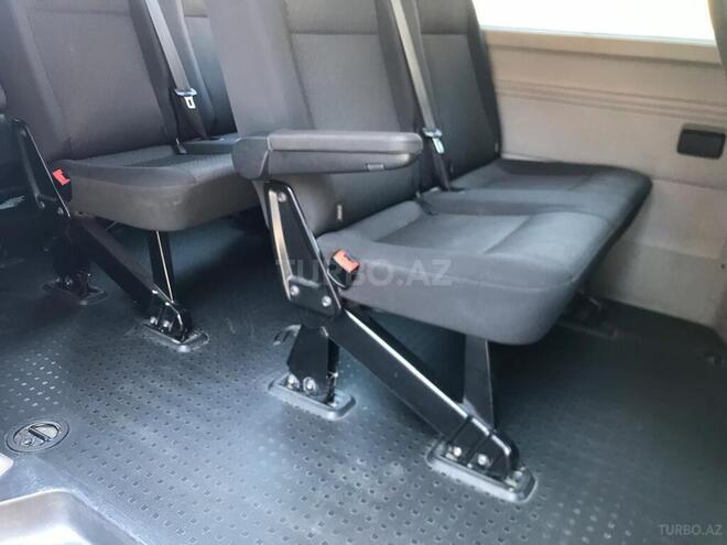 Volkswagen Caravelle 2017, 286,000 km - 2.0 l - Bakı