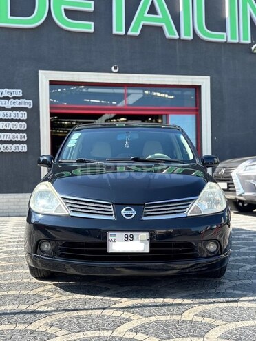 Nissan Tiida-1
