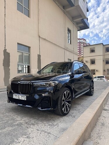 BMW X7-19