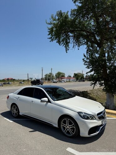 Mercedes E 220 d 2013, 183,700 km - 2.2 l - Bakı
