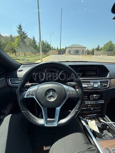 Mercedes E 220 d 2013, 183,700 km - 2.2 l - Bakı