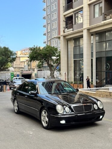 Mercedes E 320 2001, 260,000 km - 3.2 l - Bakı