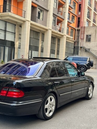 Mercedes E 320 2001, 260,000 km - 3.2 l - Bakı