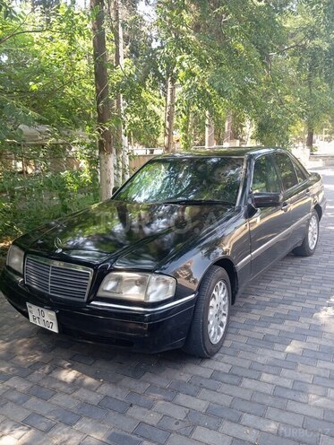 Mercedes C 220 1996, 300,480 km - 2.2 л - Ucar