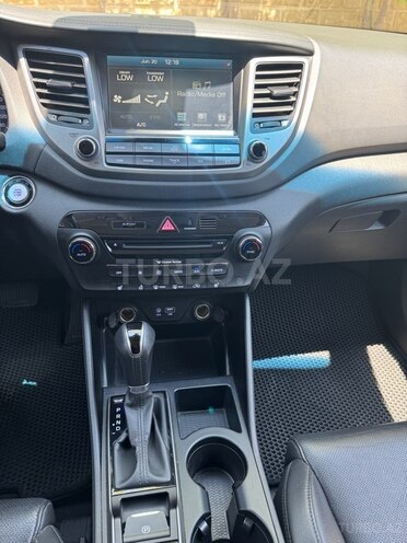 Hyundai Tucson 2016, 179,146 km - 1.7 l - Bakı