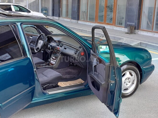 Mercedes E 230 1996, 345,217 km - 2.3 l - Sumqayıt