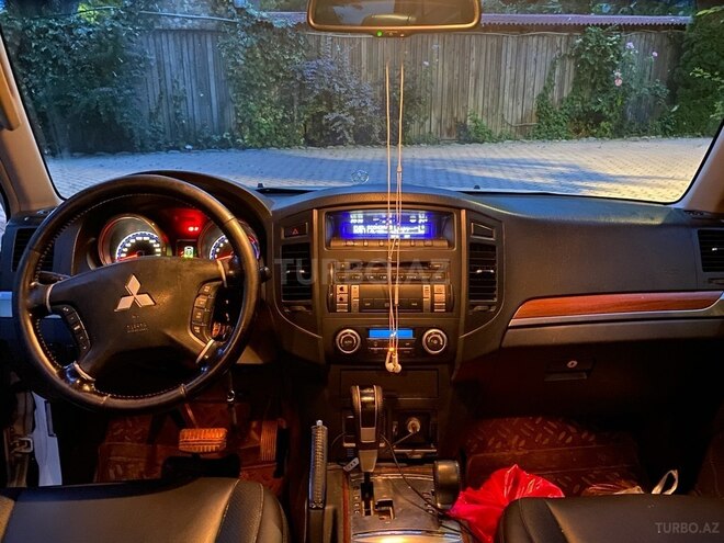 Mitsubishi Pajero 2007, 680,000 km - 3.0 л - Bakı