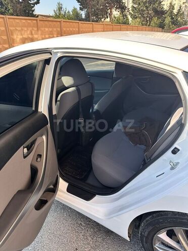 Hyundai Elantra 2014, 200,000 km - 1.8 l - Bakı