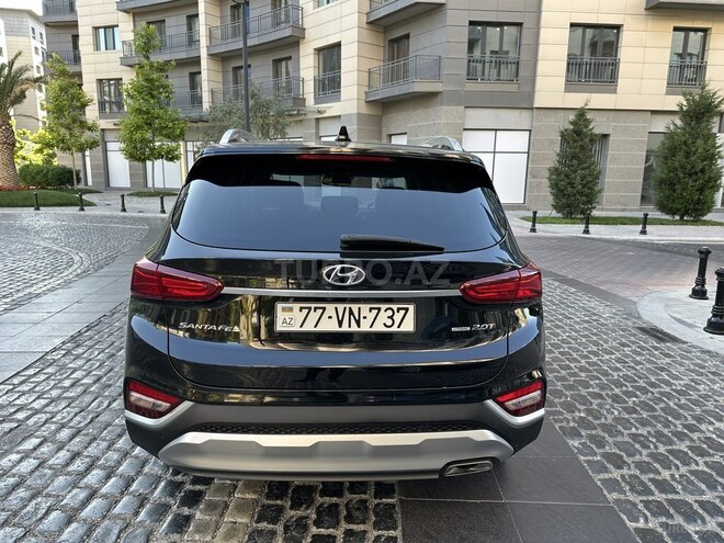 Hyundai Santa Fe-5