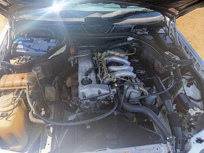 Mercedes E 200 d 1992, 527,200 km - 2.0 л - Sumqayıt