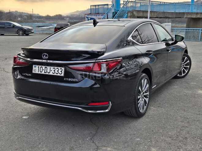 Lexus ES 300h 2022, 31,300 km - 2.5 l - Quba
