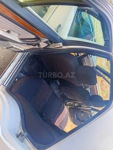 Mercedes E 200 d 1992, 527,200 km - 2.0 л - Sumqayıt