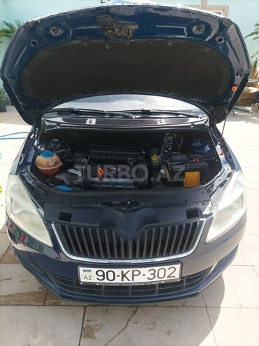 Skoda Fabia 2011, 400,000 km - 1.6 l - Bakı