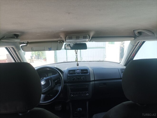 Skoda Fabia 2011, 400,000 km - 1.6 l - Bakı