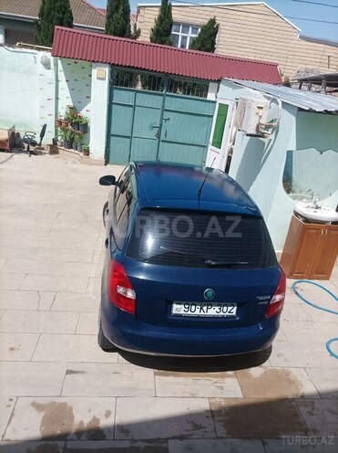 Skoda Fabia 2011, 400,000 km - 1.6 l - Bakı