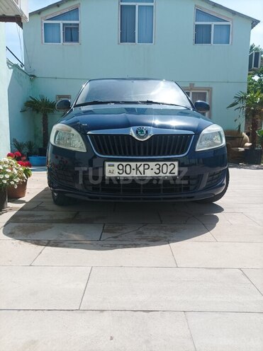 Skoda Fabia 2011, 400,000 km - 1.6 l - Bakı