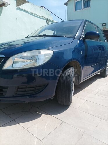 Skoda Fabia 2011, 400,000 km - 1.6 l - Bakı