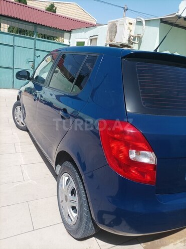 Skoda Fabia 2011, 400,000 km - 1.6 l - Bakı