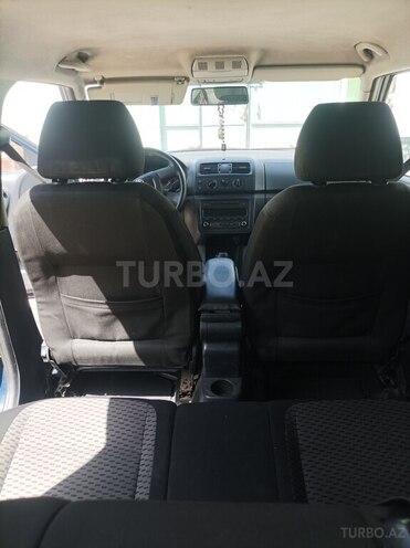 Skoda Fabia 2011, 400,000 km - 1.6 l - Bakı