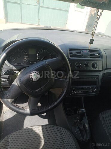 Skoda Fabia 2011, 400,000 km - 1.6 l - Bakı
