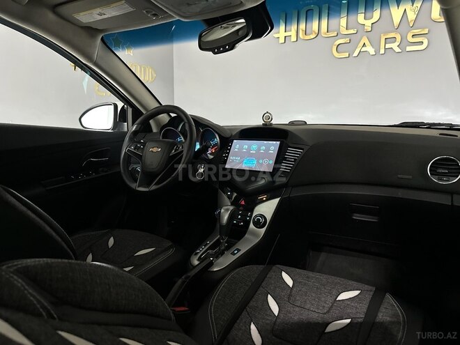 Chevrolet Cruze-13