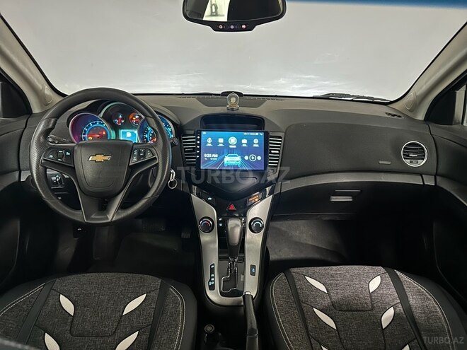 Chevrolet Cruze-11