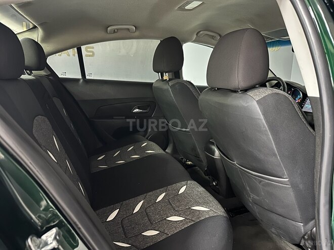 Chevrolet Cruze-20