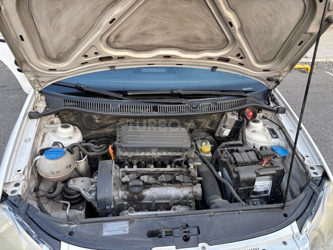 Volkswagen Polo 2008, 354,900 km - 1.4 l - Bakı