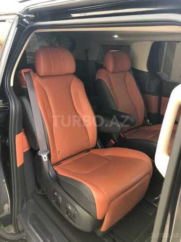 Kia Carnival-7