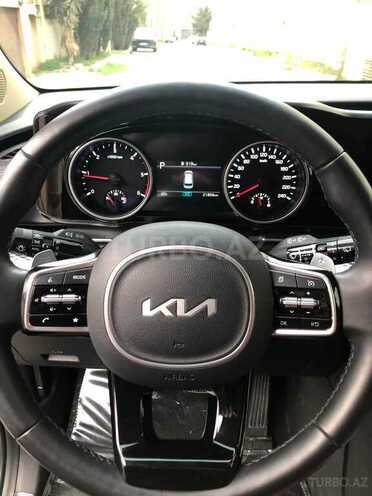 Kia Carnival-11